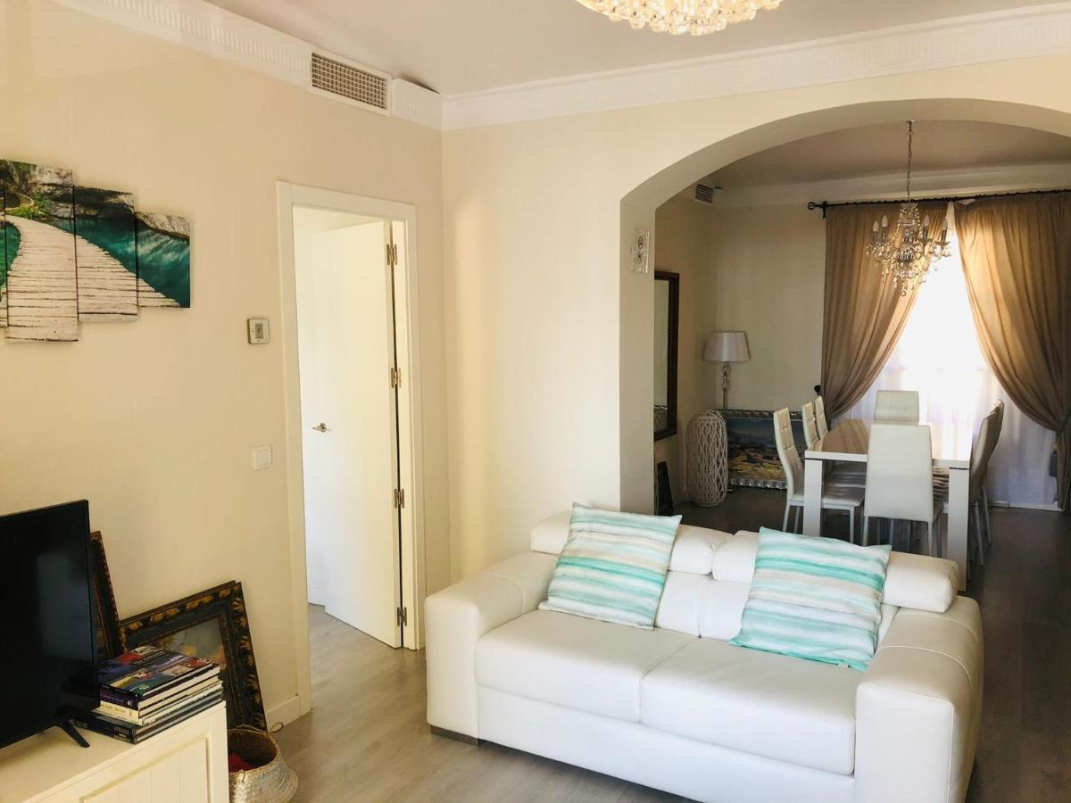 Apartamento A 50 Metros De La Playa Malagueta Con Vistas Al Mar มาลากา ภายนอก รูปภาพ